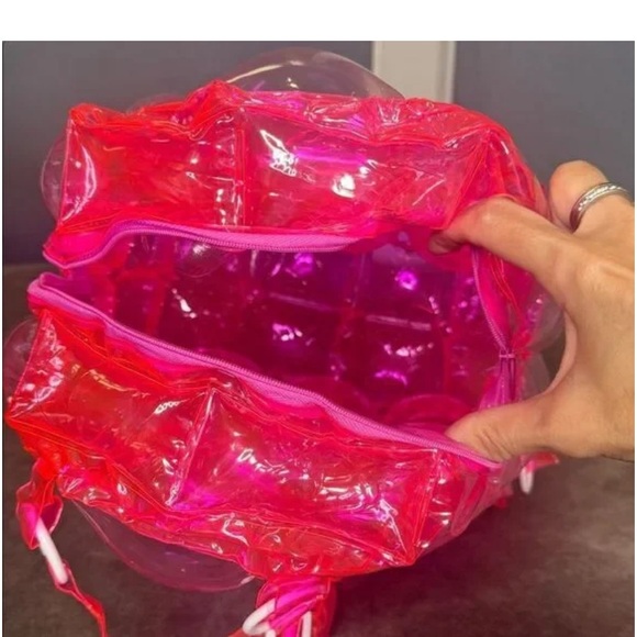 Colorful  Inflatable Backpack 🎒 choice of color blue green or pink - Picture 4 of 8